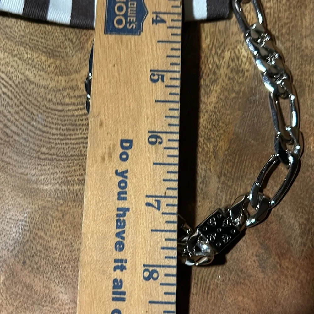 Henri Bendel New York Silver Tone Necklace BEAUTIFUL! - Picture 4 of 4